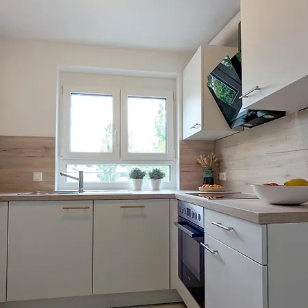 Moebliertes 3-zimmer Mit Balkon Sindelfingen